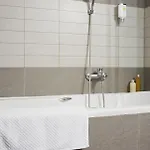 Almandine شقة فندقية 4*