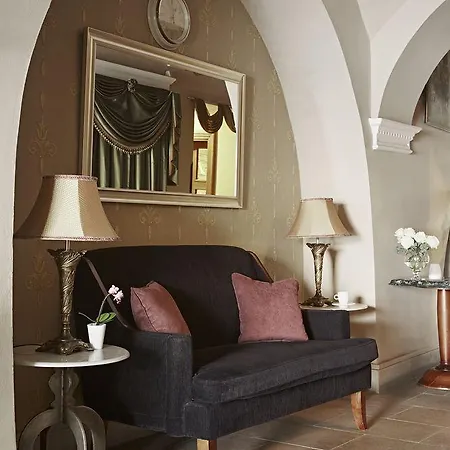 Almandine 4* Prag