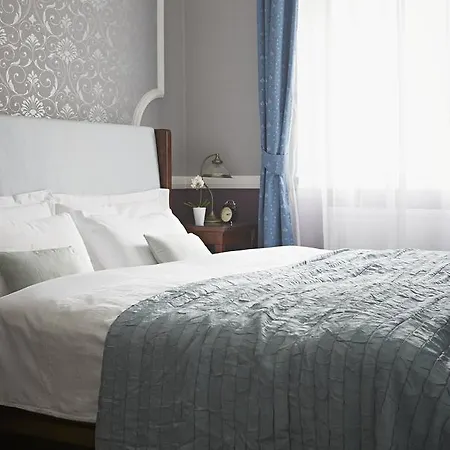 Lägenhetshotell Almandine 4*