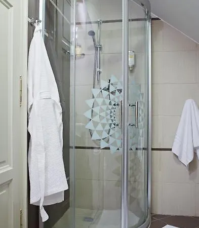 Almandine 4* Prague