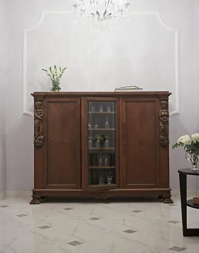 Almandine Aparthotel 4*