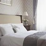 Almandine Apartahotel 4*